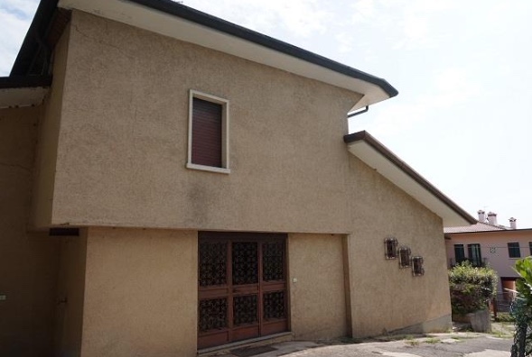 MONTEVIALE (VI) VIA DONESTRA 38 - Piena proprietà di villino su due livelli (piani terra e primo)...