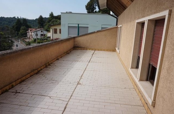 MONTEVIALE (VI) VIA DONESTRA 38 - Piena proprietà di villino su due livelli (piani terra e primo)...