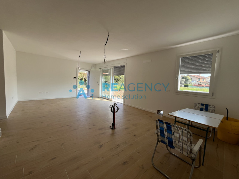 ULTIME DUE UNITÀ DISPONIBILI!

CAMISANO VICENTINO - Zona Torrerossa

A pochi passi dal centro pae...