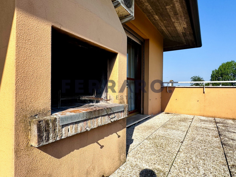 Treviso, Monigo. Codice IV1.

Nel cuore del quartiere di Monigo, in una tranquilla zona residenzi...