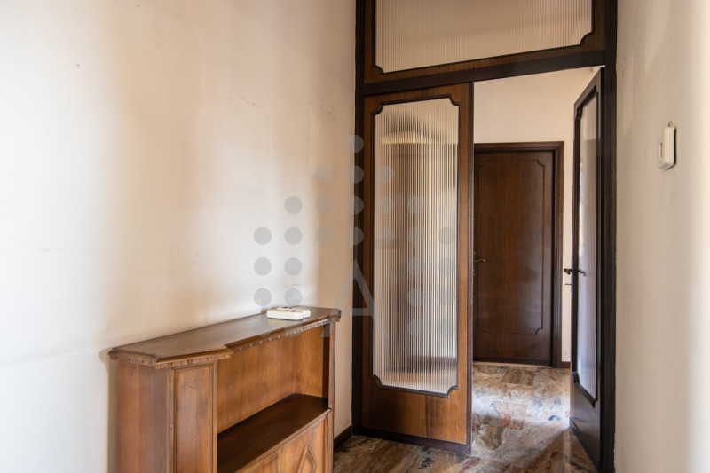 UN INTERO MONDO DA TRASFORMARE NEL CUORE DI TORREGLIA

Nel centro di Torreglia, dove tutto è a po...