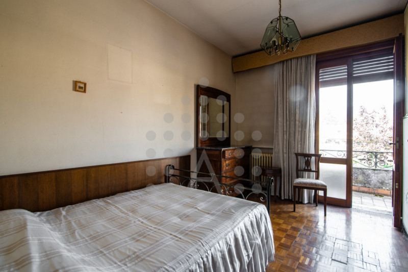 UN INTERO MONDO DA TRASFORMARE NEL CUORE DI TORREGLIA

Nel centro di Torreglia, dove tutto è a po...