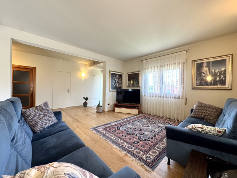 VISITE SOSPESE PER TRATTATIVA IN CORSO.


Breganze - Scopri questa splendida villa singola, situa...