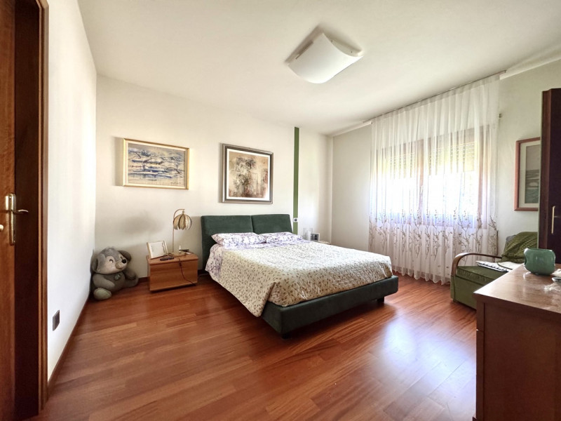 VISITE SOSPESE PER TRATTATIVA IN CORSO.


Breganze - Scopri questa splendida villa singola, situa...