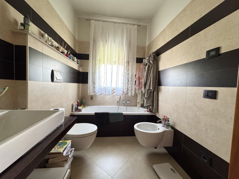 VISITE SOSPESE PER TRATTATIVA IN CORSO.


Breganze - Scopri questa splendida villa singola, situa...