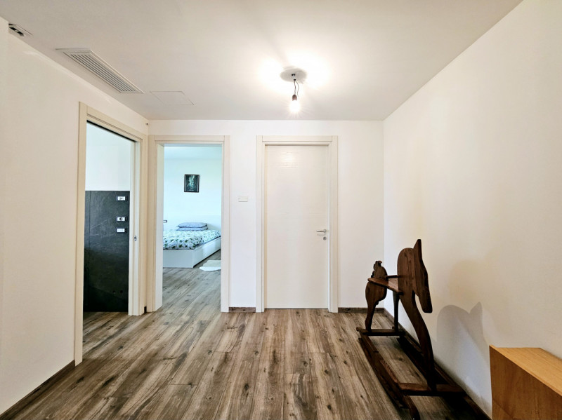 Ad Anguillara Veneta, proponiamo in vendita compendio immobiliare, attualmente suddiviso in due u...