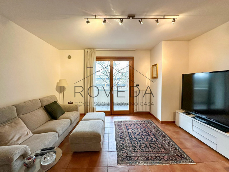 TREVISO - SAN GIUSEPPE

RIFERIMENTO: TV9

L'agenzia Immobiliare Roveda ha il piacere di proporvi ...