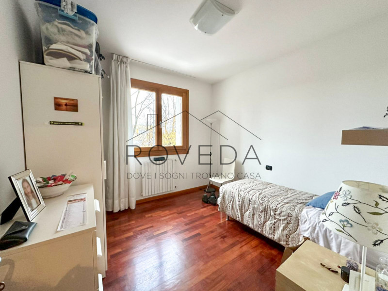 TREVISO - SAN GIUSEPPE

RIFERIMENTO: TV9

L'agenzia Immobiliare Roveda ha il piacere di proporvi ...