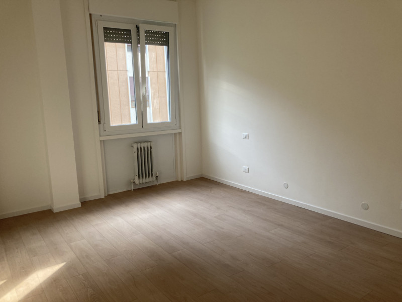 Scopri il tuo nuovo rifugio a Vicenza, situato in una delle zone più affascinanti della città. Qu...