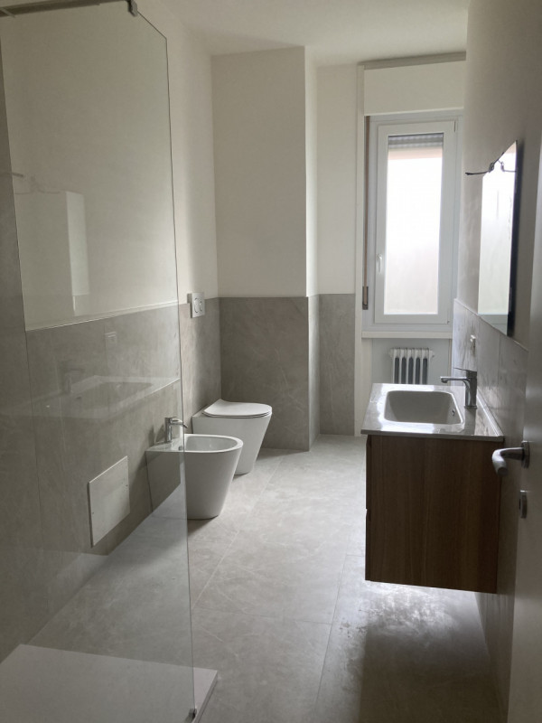 Scopri il tuo nuovo rifugio a Vicenza, situato in una delle zone più affascinanti della città. Qu...