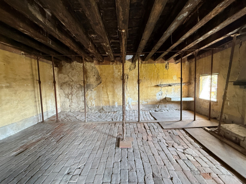 VILLA STORICA A VILLAGA DA RISTRUTTURARE CON VISTA STREPITOSA. EURO 165.000. CODICE 45280. POSSIB...