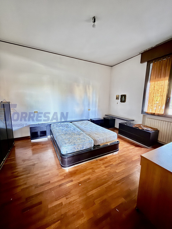 CONSELVE: struttura degli anni 70 dalle ampie dimensioni  , con possibilità di eventuale cambio d...