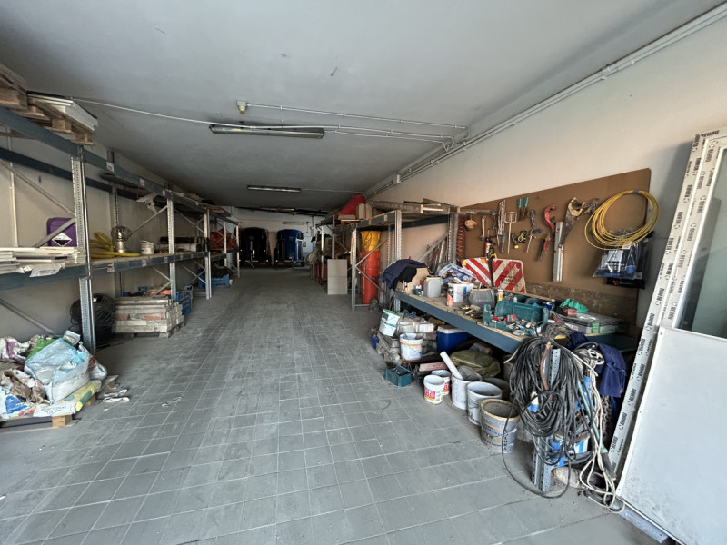 Affittasi laboratorio/magazzino/commerciale con uffici a Sarmeola di Rubano – Posizione strategic...