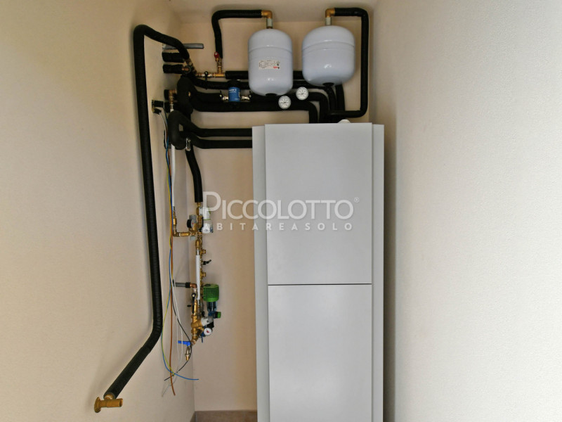 Rif. 5287 F - Asolo, località Pagnano, in vendita attico di nuova costruzione situato in un tranq...