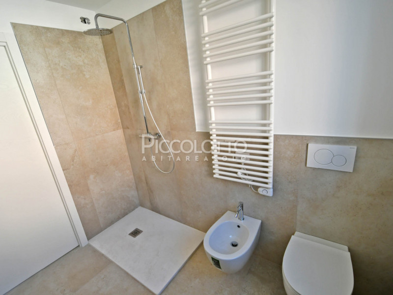 Rif. 5287 F - Asolo, località Pagnano, in vendita attico di nuova costruzione situato in un tranq...