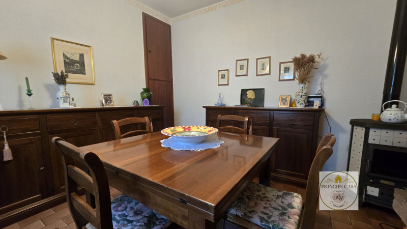 Rif. RU58 - Proponiamo in vendita porzione indipendente di rustico risalente all'epoca medievale ...