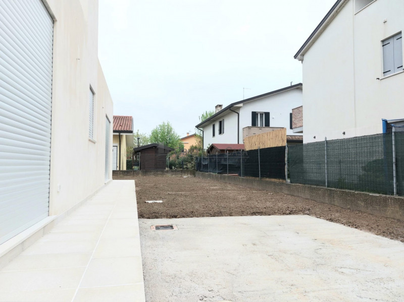 Rif. BDR270 - Nel tranquillo e rinomato quartiere di Bastia di Rovolon, presentiamo una nuova cos...