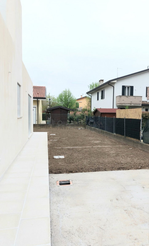 Rif. BDR270 - Nel tranquillo e rinomato quartiere di Bastia di Rovolon, presentiamo una nuova cos...