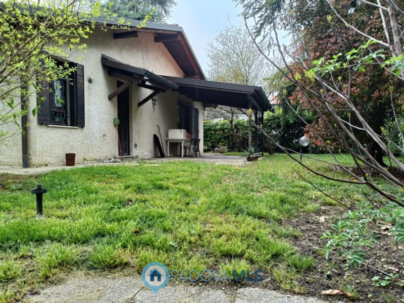 Immobile in esclusiva al Gruppo Padova MLS
Selvazzano Dentro - nel quartiere centrale di Tencarol...