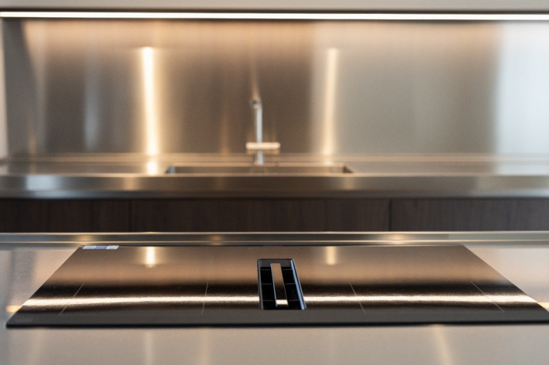 (Per INFO Roberto 3453195338) Scopri l'eleganza e il comfort di questo nuovo attico esclusivo sit...