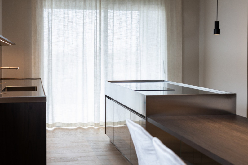 (Per INFO Roberto 3453195338) Scopri l'eleganza e il comfort di questo nuovo attico esclusivo sit...