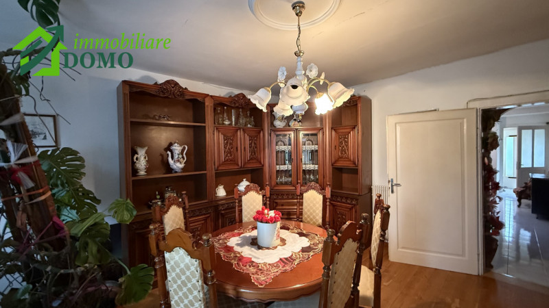 Arsiero: appartamento tricamere con ingresso indipendente al piano primo e secondo €59.000 info 3...