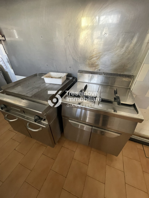 (per info Simone G. 329-8777518) Nostra ESCLUSIVA, San Donà di Piave, zona Piox, in quartiere ser...