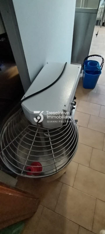 (per info Simone G. 329-8777518) Nostra ESCLUSIVA, San Donà di Piave, zona Piox, in quartiere ser...