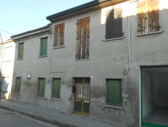 Rovigo Vendita Casa a schiera porzione centrale