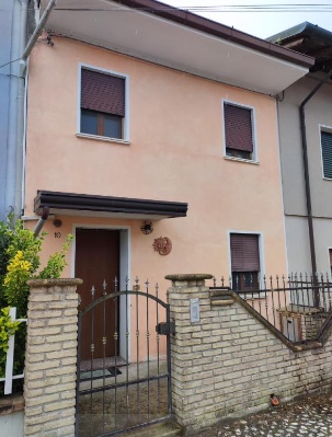 Porto Viro Vendita Casa a schiera porzione centrale