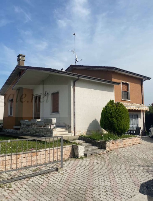 Serravalle a Po Vendita Villa contemporanea