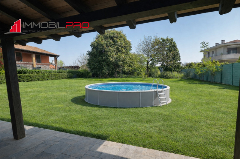 Sei alla ricerca di un’occasione per personalizzarti la casa dei tuoi sogni? Oppure vuoi fare un ...