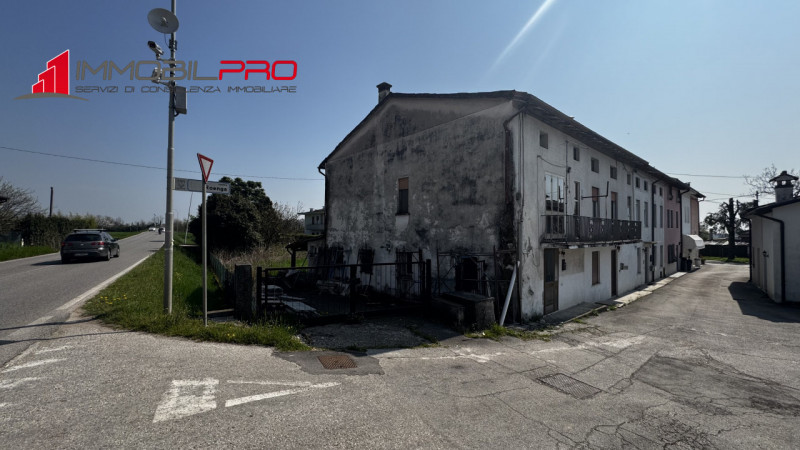 Sei alla ricerca di un’occasione per personalizzarti la casa dei tuoi sogni? Oppure vuoi fare un ...