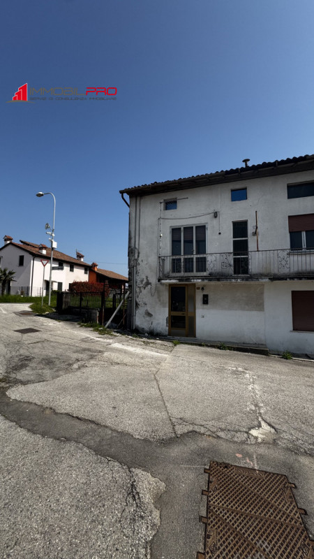 Sei alla ricerca di un’occasione per personalizzarti la casa dei tuoi sogni? Oppure vuoi fare un ...