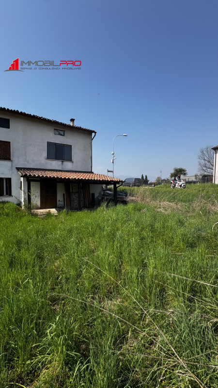 Sei alla ricerca di un’occasione per personalizzarti la casa dei tuoi sogni? Oppure vuoi fare un ...