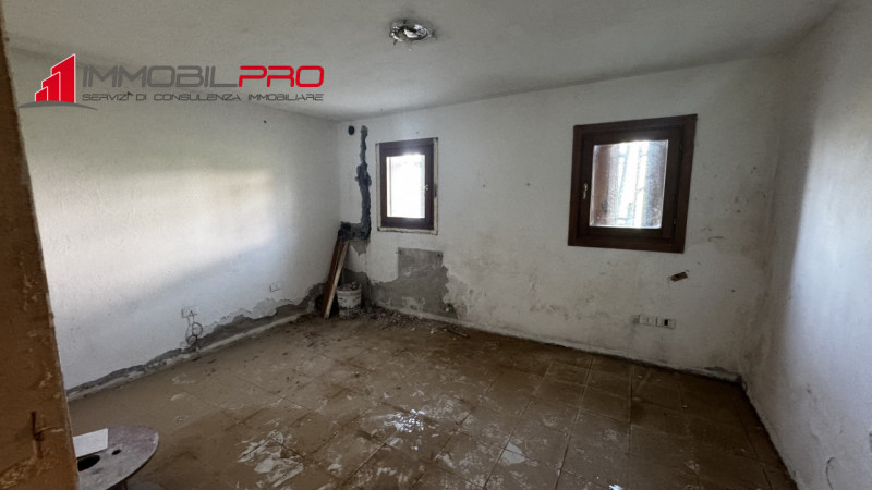 Sei alla ricerca di un’occasione per personalizzarti la casa dei tuoi sogni? Oppure vuoi fare un ...