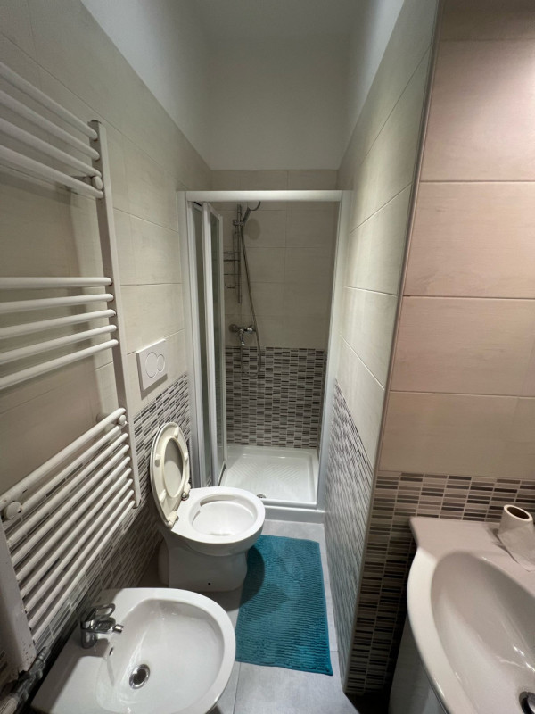 DISPONIBILE PER LA LOCAZIONE UN GRAZIOSO MONOLOCALE COMPLETAMENTE RISTRUTTURATO NEL CUORE DEL POR...