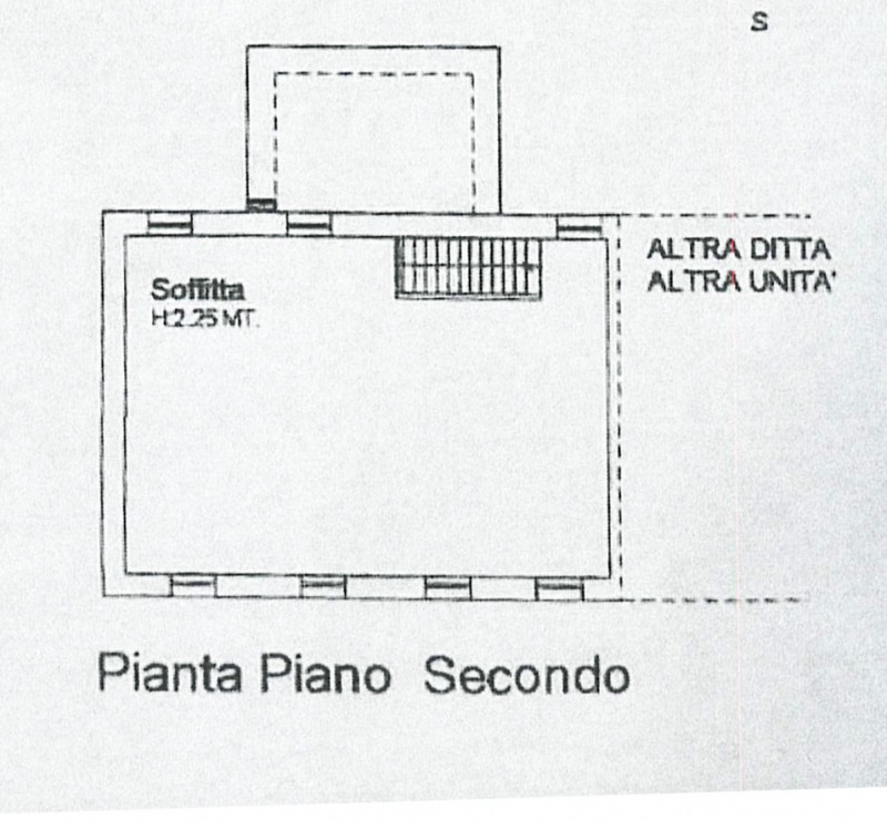 Situata nella cittadina di Mareno di Piave, questa porzione indipendente di casa a schiera è stat...