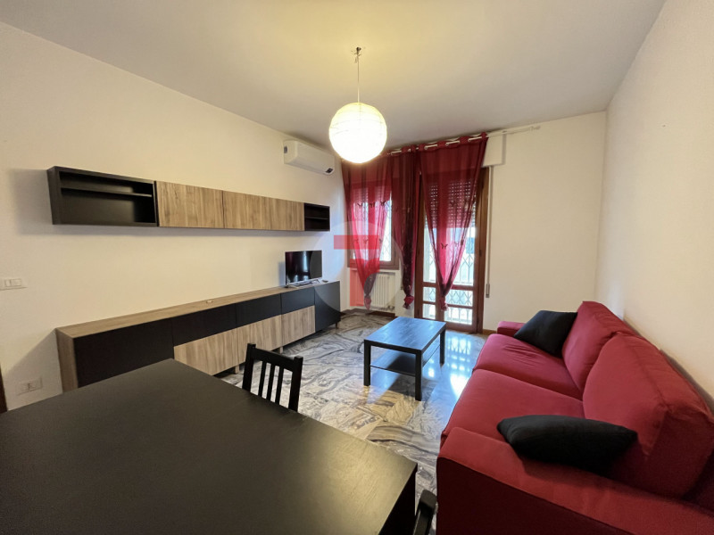 ATTUALMENTE LOCATO con rendita annua pari a € 8.040,00, rappresenta un’interessante opportunità d...