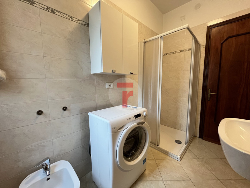 ATTUALMENTE LOCATO con rendita annua pari a € 8.040,00, rappresenta un’interessante opportunità d...