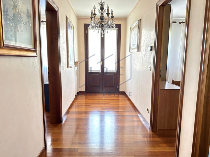 Esclusiva opportunità a Santa Maria di Campagna, a soli 2 km dal centro di Cessalto (TV). Questa ...