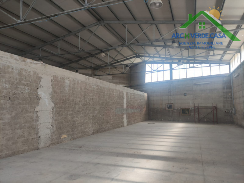 Capannoni industriali ed artigianali in vendita e affitto in Vendita a Castrofilippo