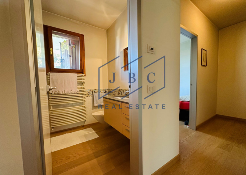 ODERZO - (TV)
Nella prima periferia di Oderzo, proponiamo in esclusiva meravigliosa bifamiliare c...