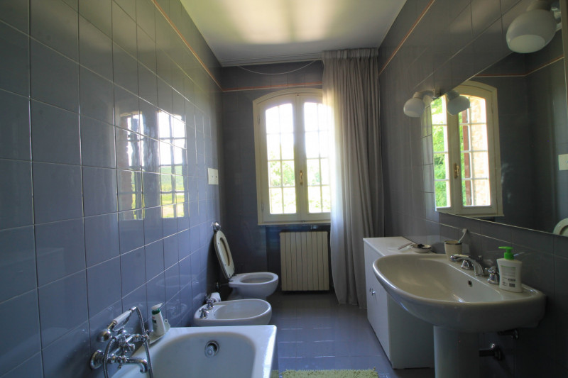 Posizione incantevole
Immersa nel verde della frazione di Val Sanzibio (Galzignano Terme), questa...