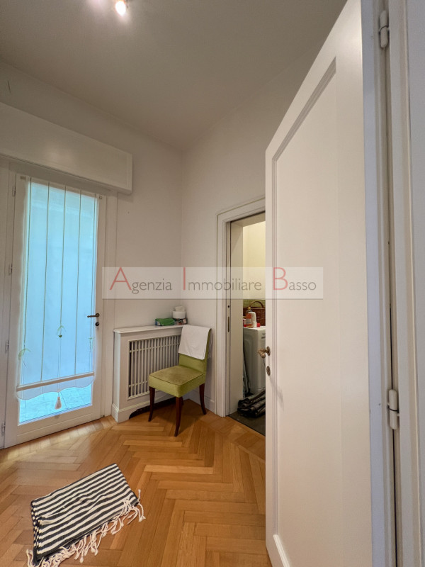 Nel cuore pulsante di Padova, tra le affascinanti Piazze del centro storico, sorge una residenza ...