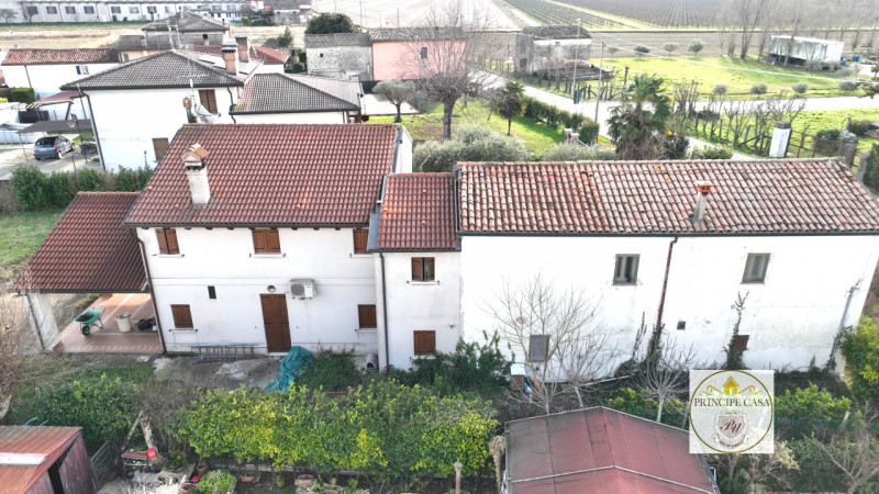 Carceri Vendita Casa a schiera porzione di testa