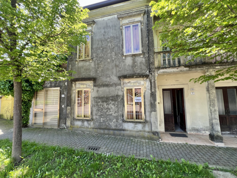 Angiari Vendita Bifamiliare