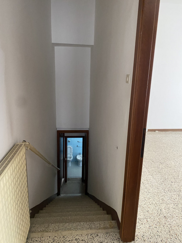 MONTEGROTTO TERME CENTRO rif. A083: Casa su Misura propone porzione di bifamiliare con ingresso i...