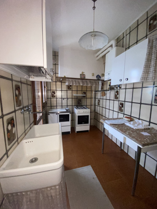 MONTEGROTTO TERME CENTRO rif. A083: Casa su Misura propone porzione di bifamiliare con ingresso i...