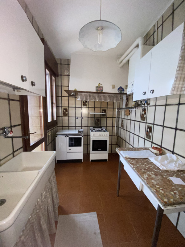 MONTEGROTTO TERME CENTRO rif. A083: Casa su Misura propone porzione di bifamiliare con ingresso i...